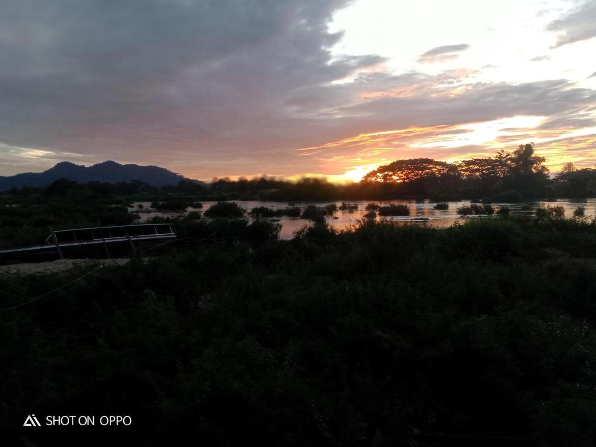 Sompong Sunset View Guest House Ban Dondét Eksteriør billede